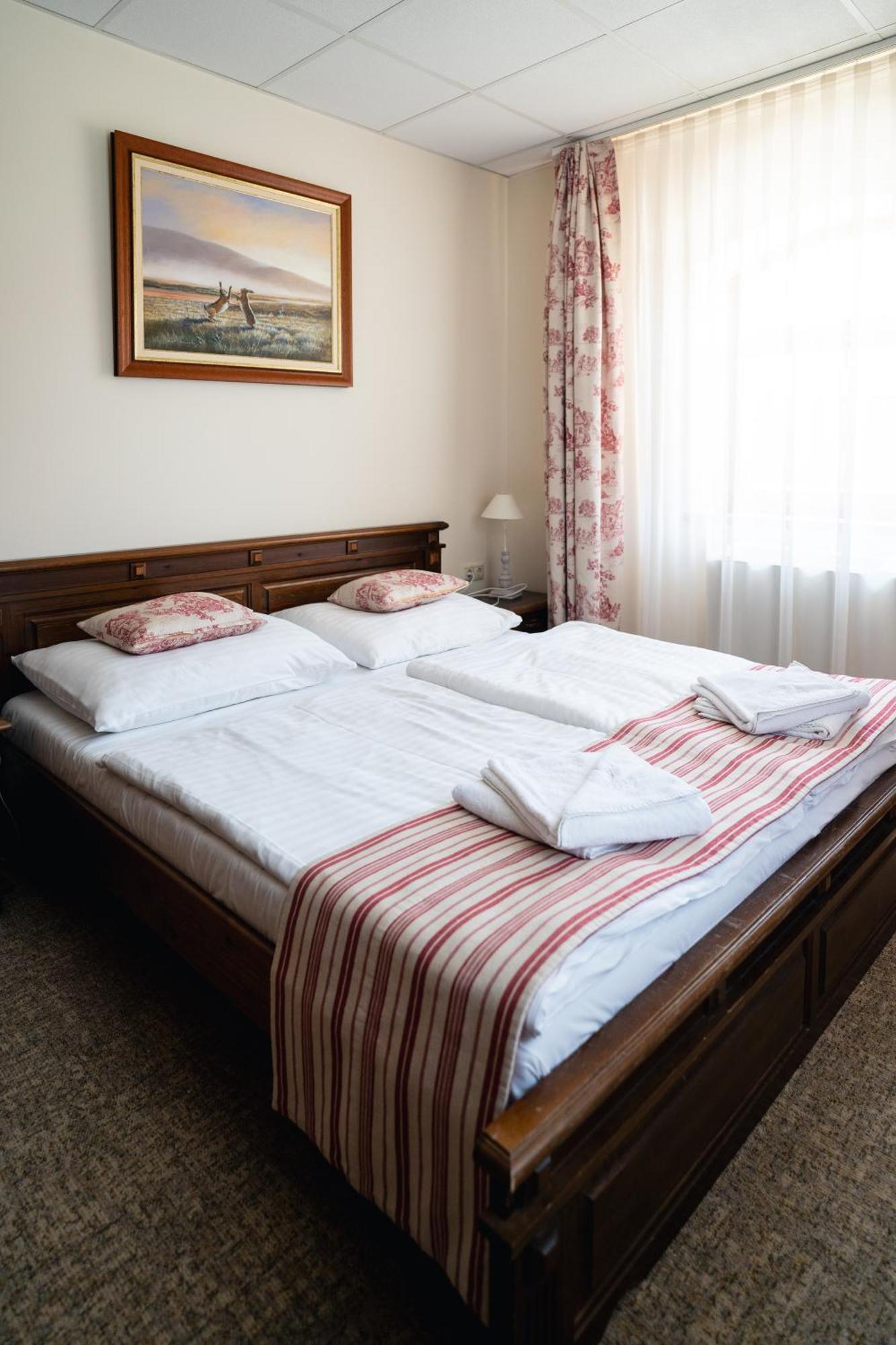 Hunor Hotel és Étterem Vásárosnamény Habitación foto